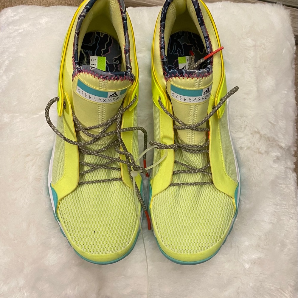 HOST PICK‼️Adidas Stellasport Womens Running Trainer Shoe